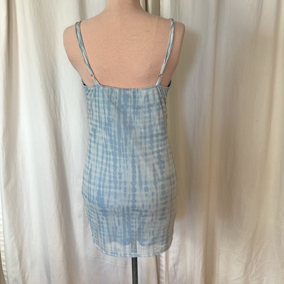 Forever 21 Mini Dress  Blue White Lined Stretch  Tye Dye Pattern - Picture 3 of 8